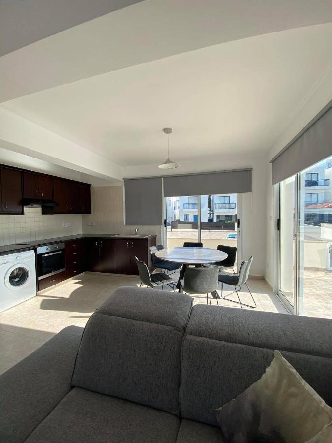 Cosy Apartment In Kato Paphos With Pool Access Ngoại thất bức ảnh
