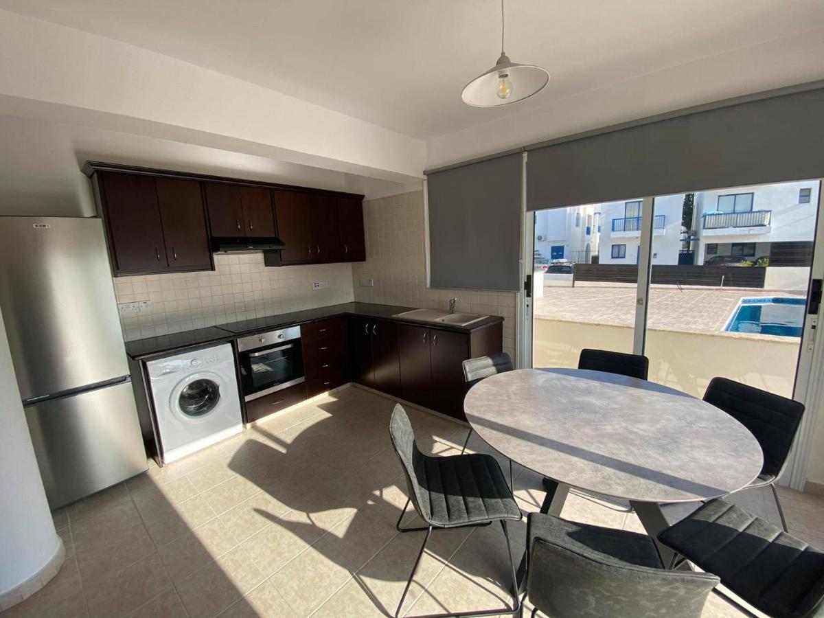 Cosy Apartment In Kato Paphos With Pool Access Ngoại thất bức ảnh