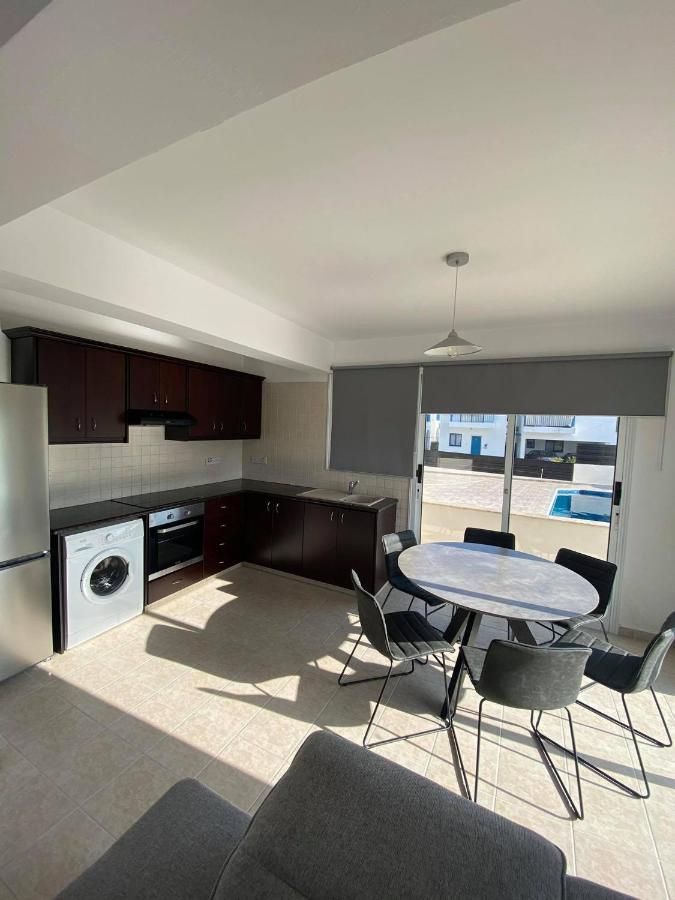 Cosy Apartment In Kato Paphos With Pool Access Ngoại thất bức ảnh