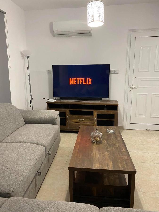 Cosy Apartment In Kato Paphos With Pool Access Ngoại thất bức ảnh